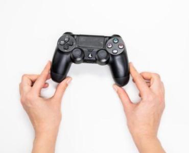 Najlepsze gry na konsolę do wspólnej zabawy z dziećmi (couch co-op): tytuły, które rozkręcą rodzinny wieczór