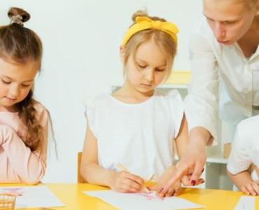 Od litery do sukcesu: metody przystosowane dla uczniów z dysleksją lub innymi trudnościami
