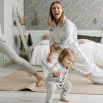 Uważność w codziennym życiu rodziny: 7 prostych nawyków, które wnoszą spokój i bliskość